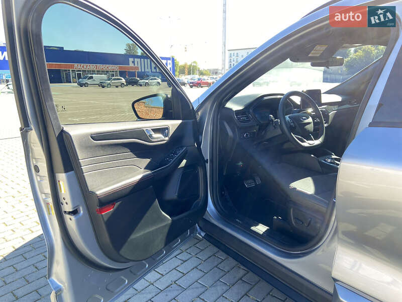 Позашляховик / Кросовер Ford Escape 2023 в Тернополі