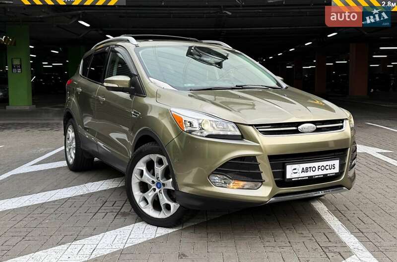 Внедорожник / Кроссовер Ford Escape 2013 в 