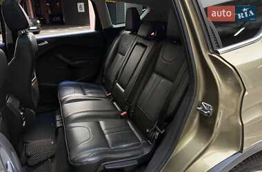Внедорожник / Кроссовер Ford Escape 2013 в 