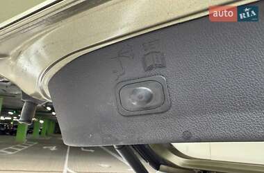 Внедорожник / Кроссовер Ford Escape 2013 в 