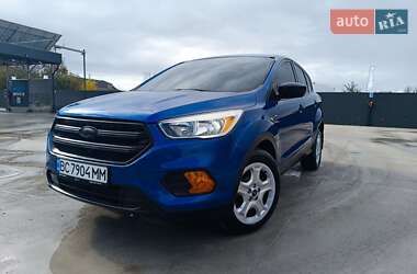 Внедорожник / Кроссовер Ford Escape 2016 в Чорткове