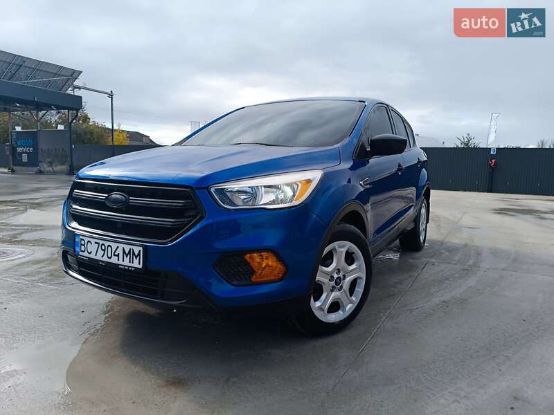 Внедорожник / Кроссовер Ford Escape 2016 в 