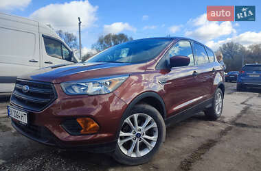Внедорожник / Кроссовер Ford Escape 2018 в Хмельницком