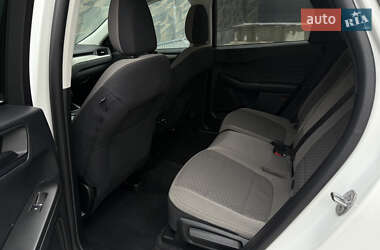 Позашляховик / Кросовер Ford Escape 2022 в 
