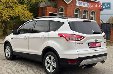Внедорожник / Кроссовер Ford Escape 2014 в 