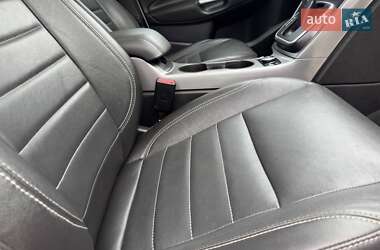 Внедорожник / Кроссовер Ford Escape 2014 в 