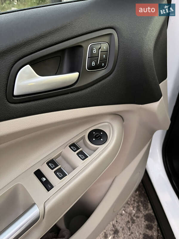 Внедорожник / Кроссовер Ford Escape 2018 в Килии фото 33 Внедорожник / Кроссовер Ford Escape 2018 в Килии