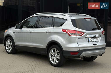 Позашляховик / Кросовер Ford Escape 2013 в 