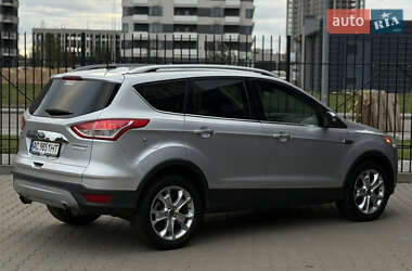 Позашляховик / Кросовер Ford Escape 2013 в 