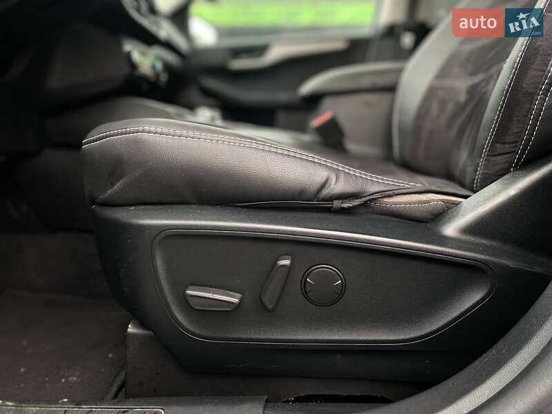 Внедорожник / Кроссовер Ford Escape 2022 в Киеве
