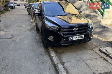 Позашляховик / Кросовер Ford Escape 2016 в 