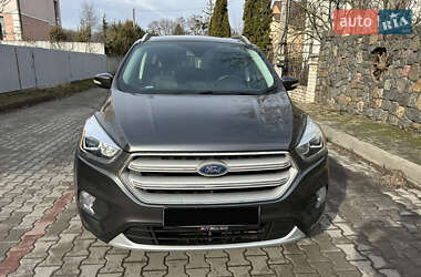 Внедорожник / Кроссовер Ford Escape 2016 в 