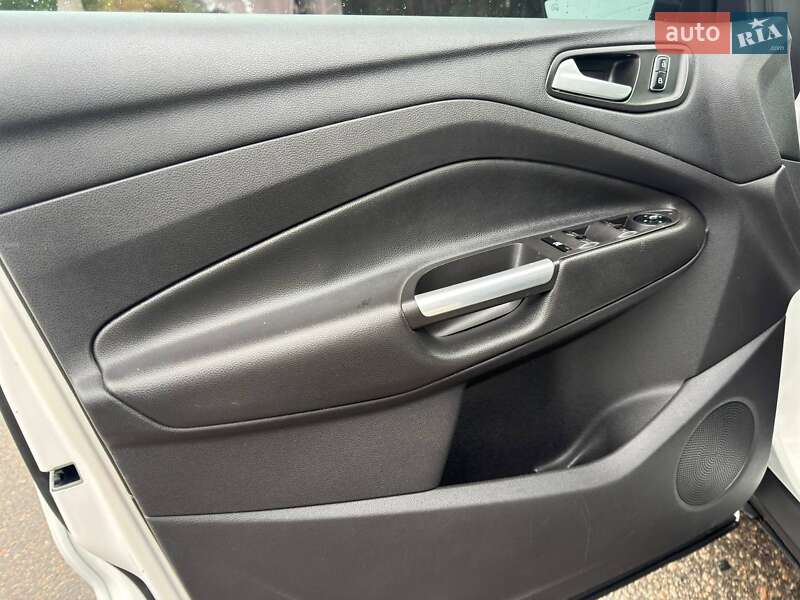 Внедорожник / Кроссовер Ford Escape 2013 в Ахтырке