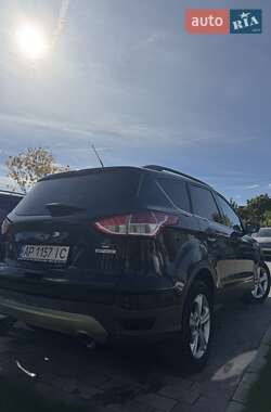 Позашляховик / Кросовер Ford Escape 2014 в 