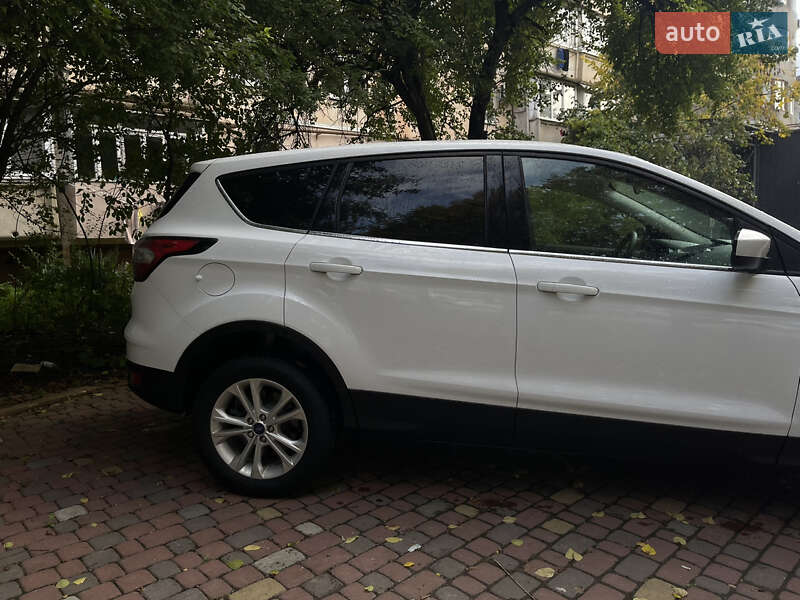 Внедорожник / Кроссовер Ford Escape 2016 в Черновцах фото 11 Внедорожник / Кроссовер Ford Escape 2016 в Черновцах
