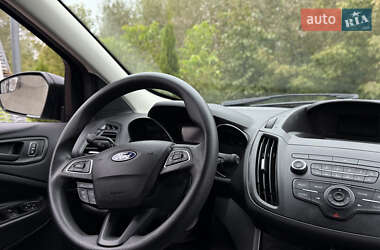 Позашляховик / Кросовер Ford Escape 2019 в  фото 39 Позашляховик / Кросовер Ford Escape 2019 в