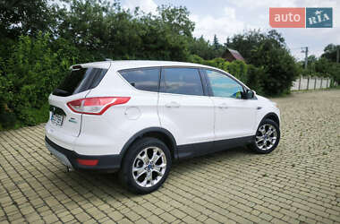 Позашляховик / Кросовер Ford Escape 2012 в 