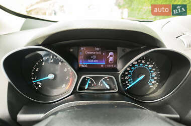 Позашляховик / Кросовер Ford Escape 2012 в 