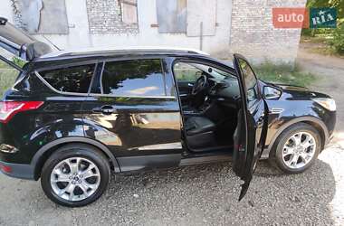 Внедорожник / Кроссовер Ford Escape 2015 в Долине