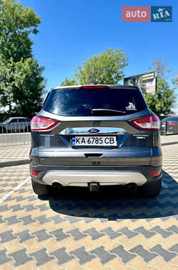 Внедорожник / Кроссовер Ford Escape 2015 в 