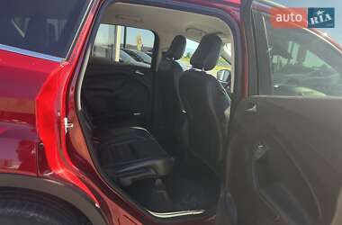 Внедорожник / Кроссовер Ford Escape 2019 в 