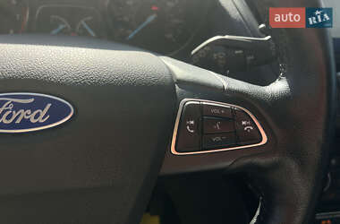Внедорожник / Кроссовер Ford Escape 2019 в 
