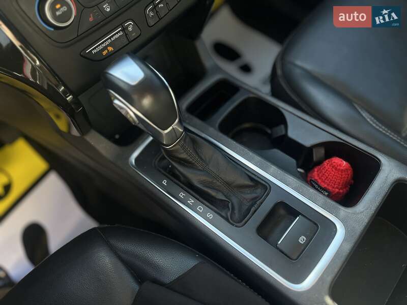 Внедорожник / Кроссовер Ford Escape 2019 в Мукачево