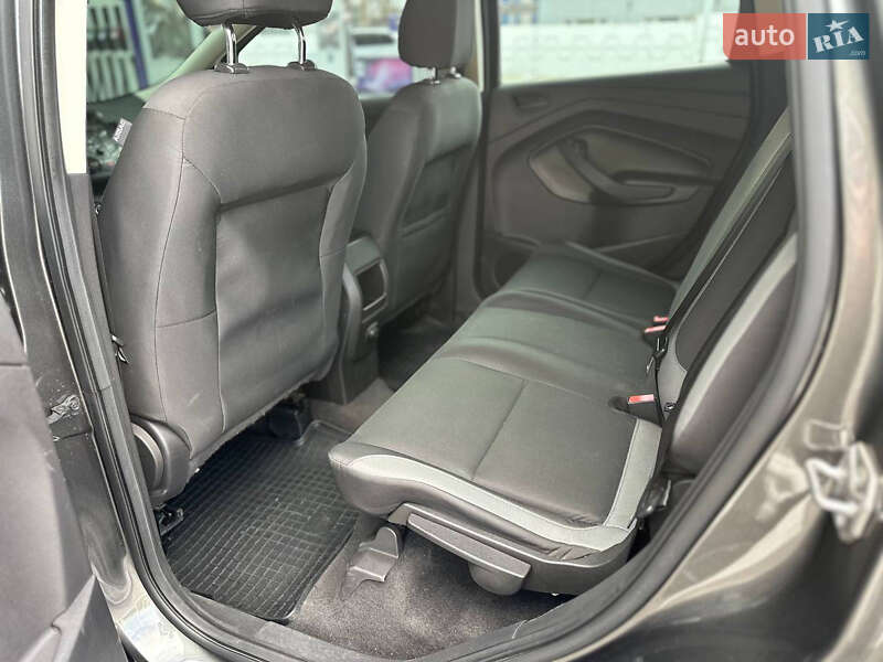 Позашляховик / Кросовер Ford Escape 2015 в Дніпрі