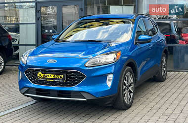 Внедорожник / Кроссовер Ford Escape 2019 в 