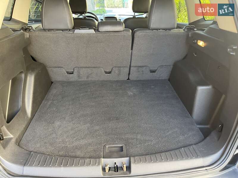 Внедорожник / Кроссовер Ford Escape 2018 в Стрые
