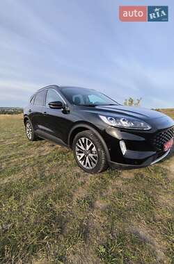 Внедорожник / Кроссовер Ford Escape 2020 в 
