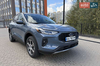 Внедорожник / Кроссовер Ford Escape 2024 в 