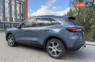 Внедорожник / Кроссовер Ford Escape 2024 в 