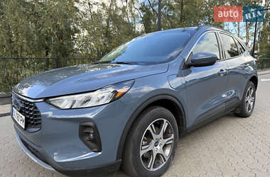 Внедорожник / Кроссовер Ford Escape 2024 в 