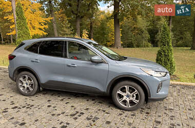 Внедорожник / Кроссовер Ford Escape 2024 в 
