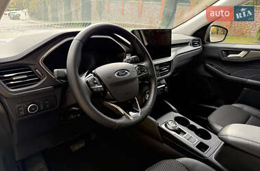 Внедорожник / Кроссовер Ford Escape 2024 в 