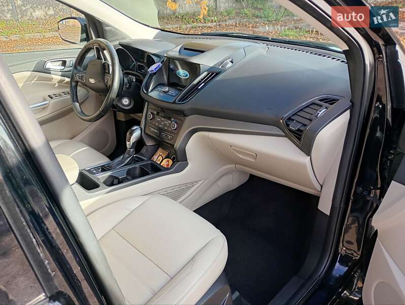 Внедорожник / Кроссовер Ford Escape 2018 в Ровно