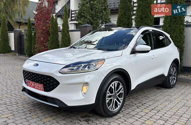 Внедорожник / Кроссовер Ford Escape 2020 в 