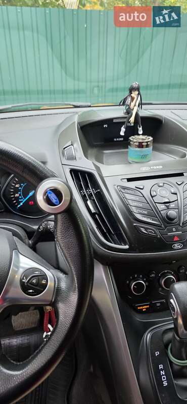 Внедорожник / Кроссовер Ford Escape 2016 в Диканьке