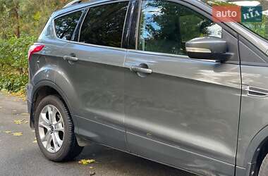 Внедорожник / Кроссовер Ford Escape 2013 в 