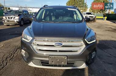 Внедорожник / Кроссовер Ford Escape 2017 в 