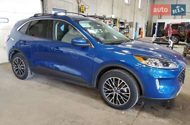 Внедорожник / Кроссовер Ford Escape 2022 в 