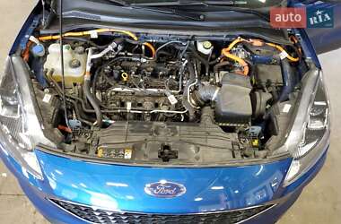 Внедорожник / Кроссовер Ford Escape 2022 в 