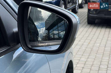 Позашляховик / Кросовер Ford Escape 2023 в 