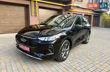 Позашляховик / Кросовер Ford Escape 2024 в 