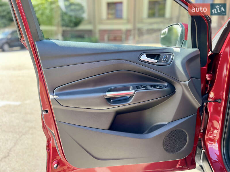 Позашляховик / Кросовер Ford Escape 2018 в Миколаєві