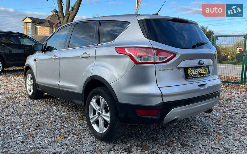 Внедорожник / Кроссовер Ford Escape 2016 в Коломые