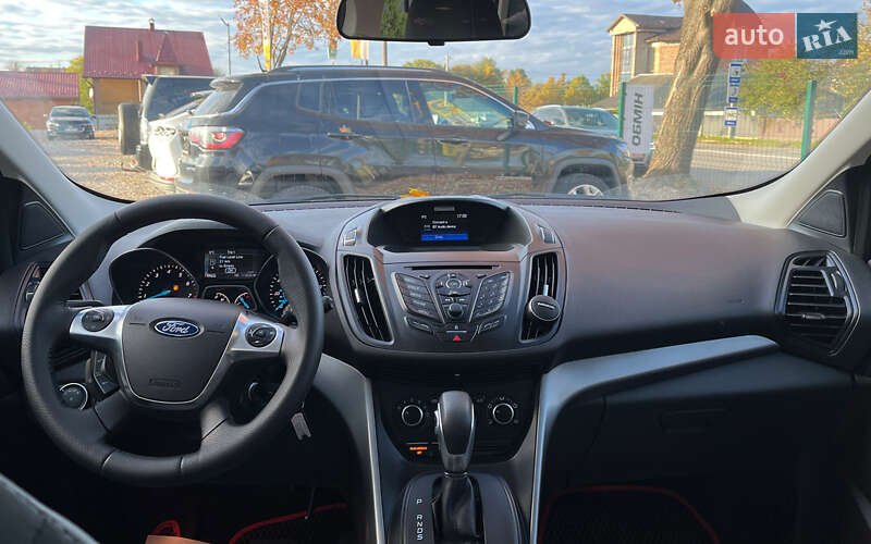 Внедорожник / Кроссовер Ford Escape 2016 в Коломые