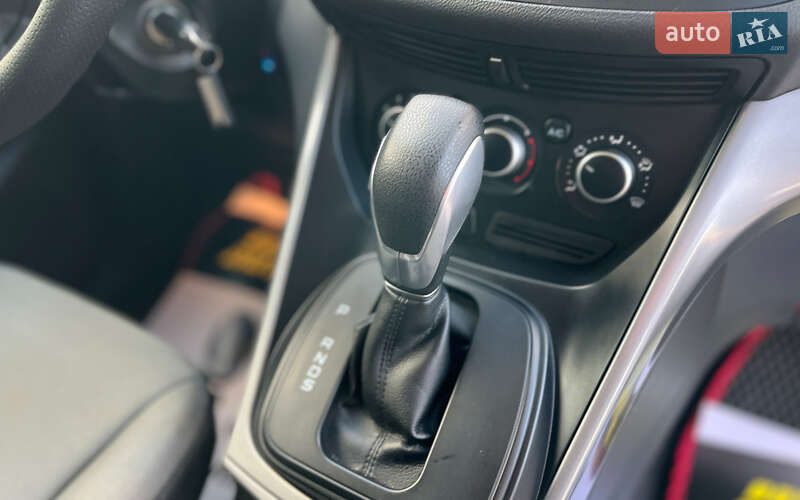 Внедорожник / Кроссовер Ford Escape 2016 в Коломые