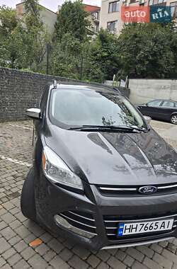 Позашляховик / Кросовер Ford Escape 2016 в 